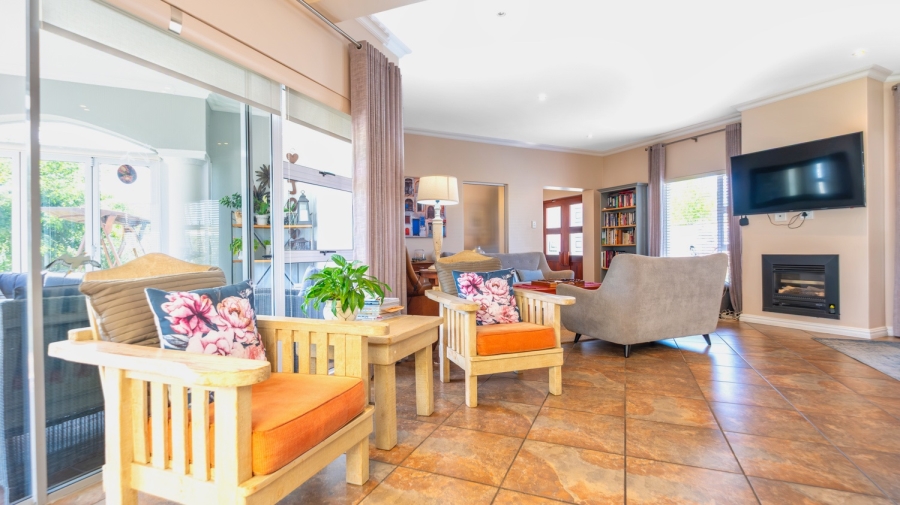 3 Bedroom Property for Sale in Kingswood Golf Estate Western Cape